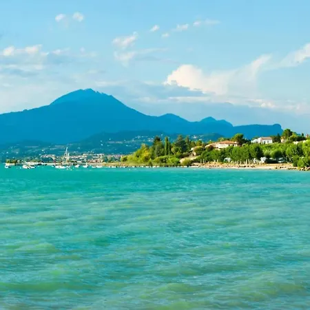 In Near Garda * Lazise