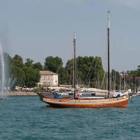In Near Garda *